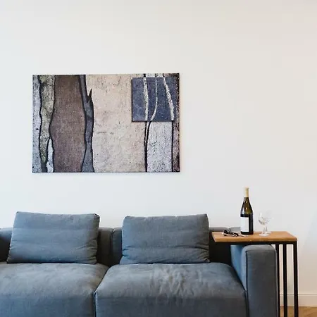 Luxlux Silver Dove Apartment